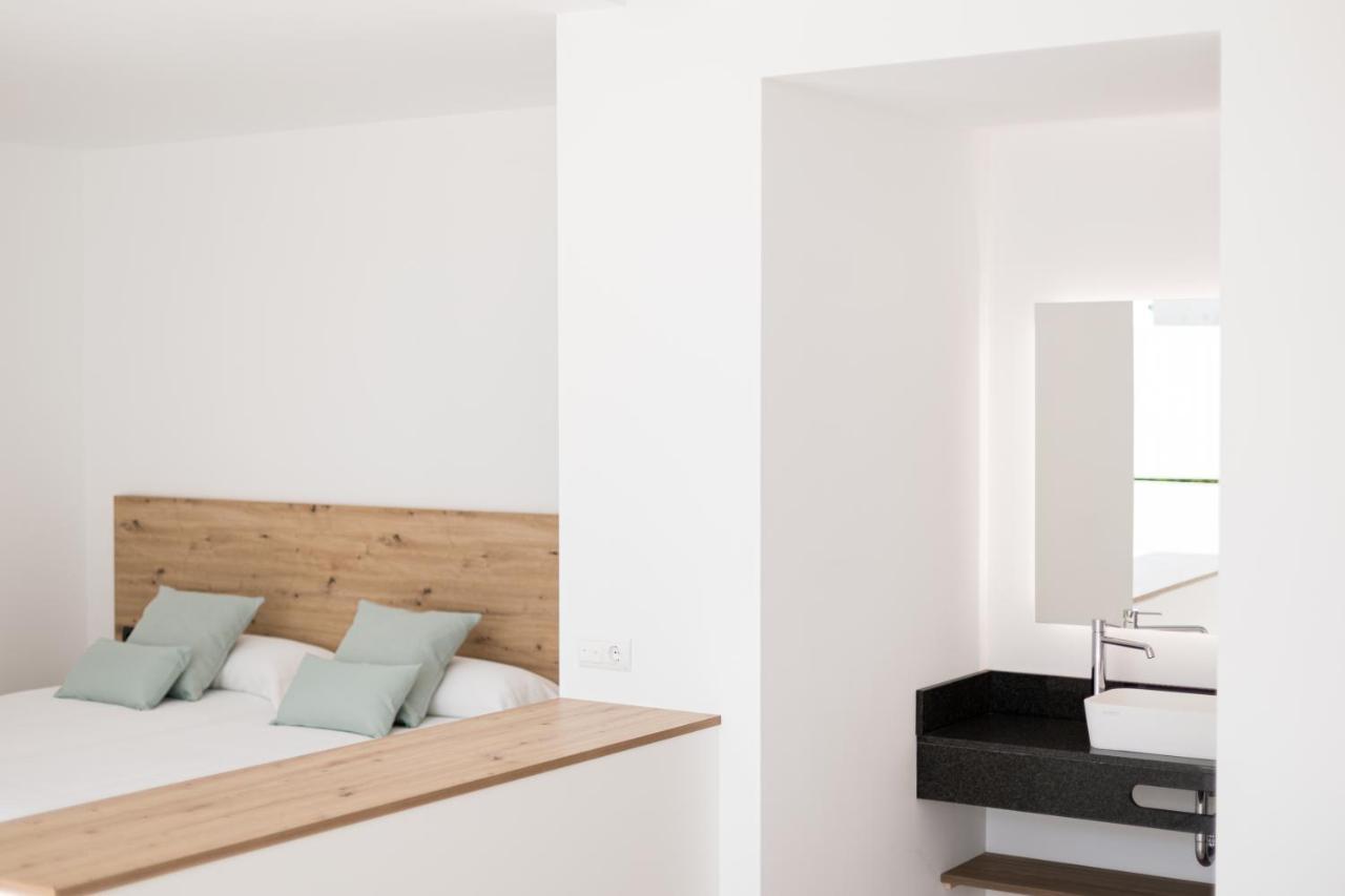 Bossa Bay Suites With Private Pool - Mc Apartments Ibiza Exterior photo